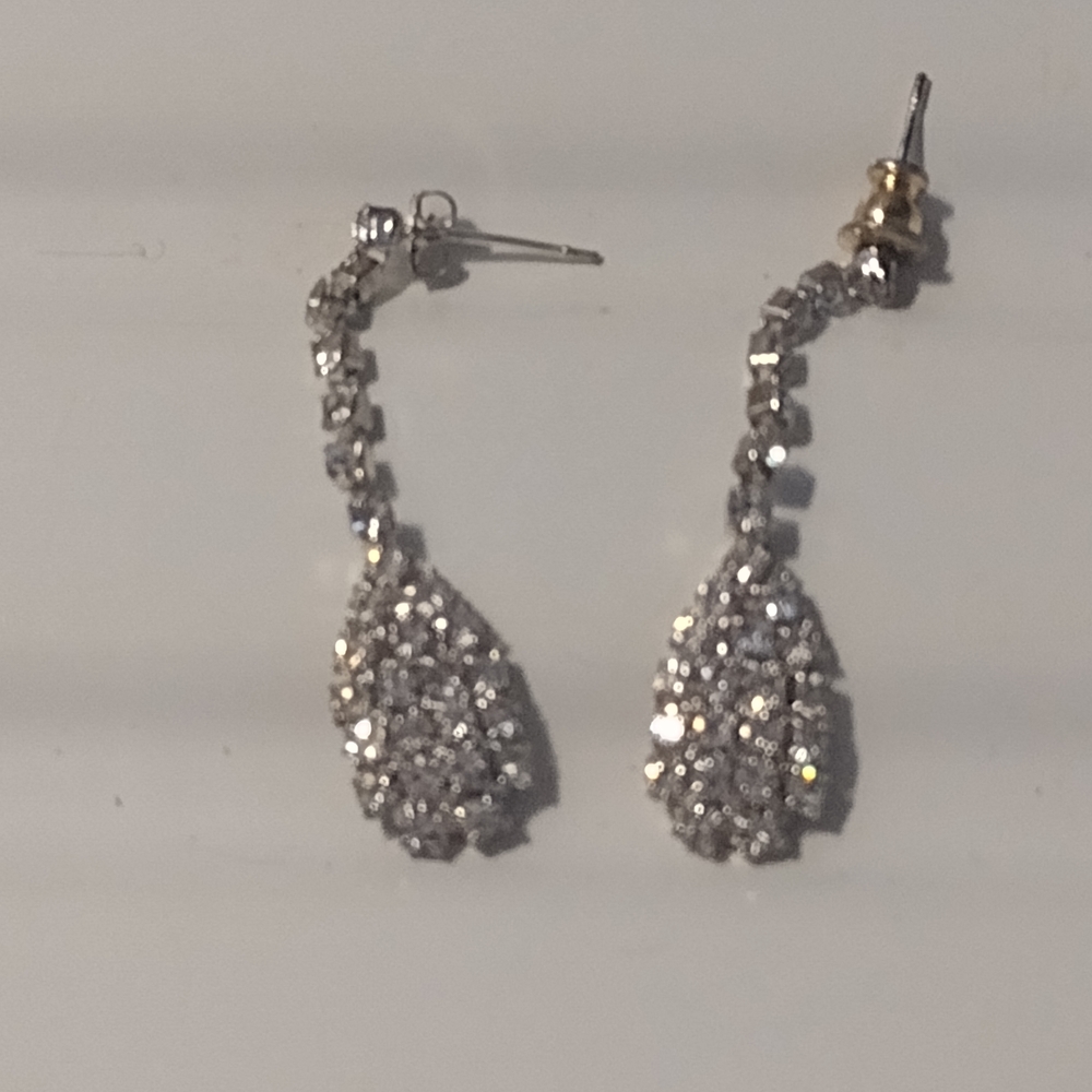 Elegant Silver Drop Earrings